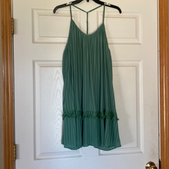 Gianni Bini Green Fringe Detail Dress - Picture 1 of 5